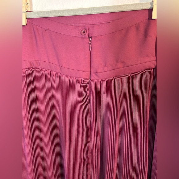 Anthropologie Maple Crepe Pleats Abounding Maxi Skirt burgundy Red women’s sz 4 - Picture 10 of 14